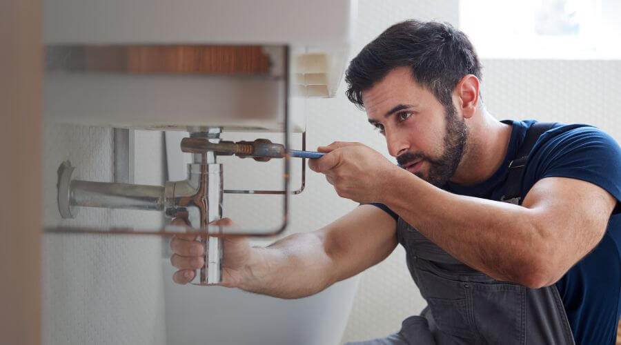 Sink faucet replacement in Newcomb, NM